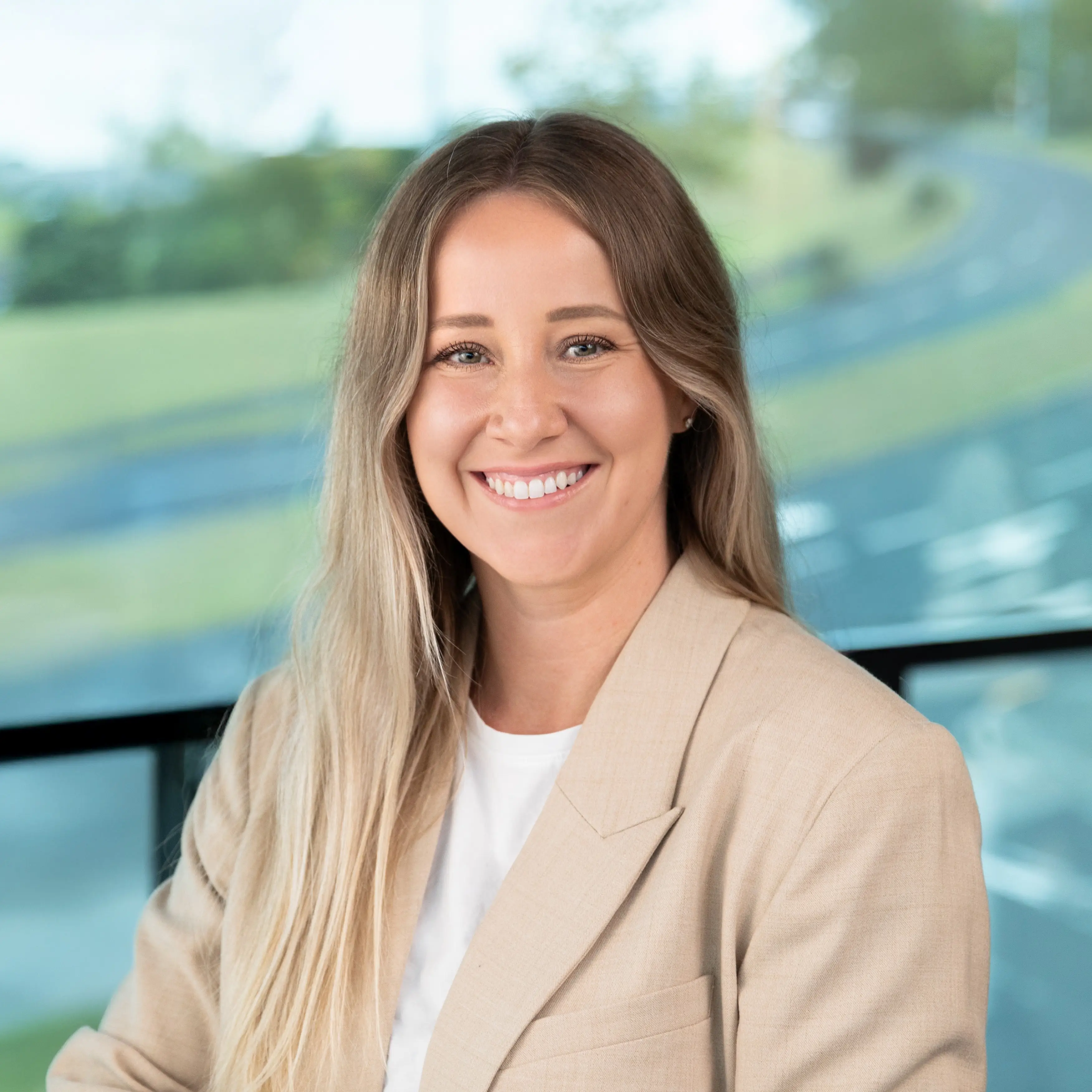 georgie-bloch-real-estate-agent-in-hobsonville-harcourts-hobsonville