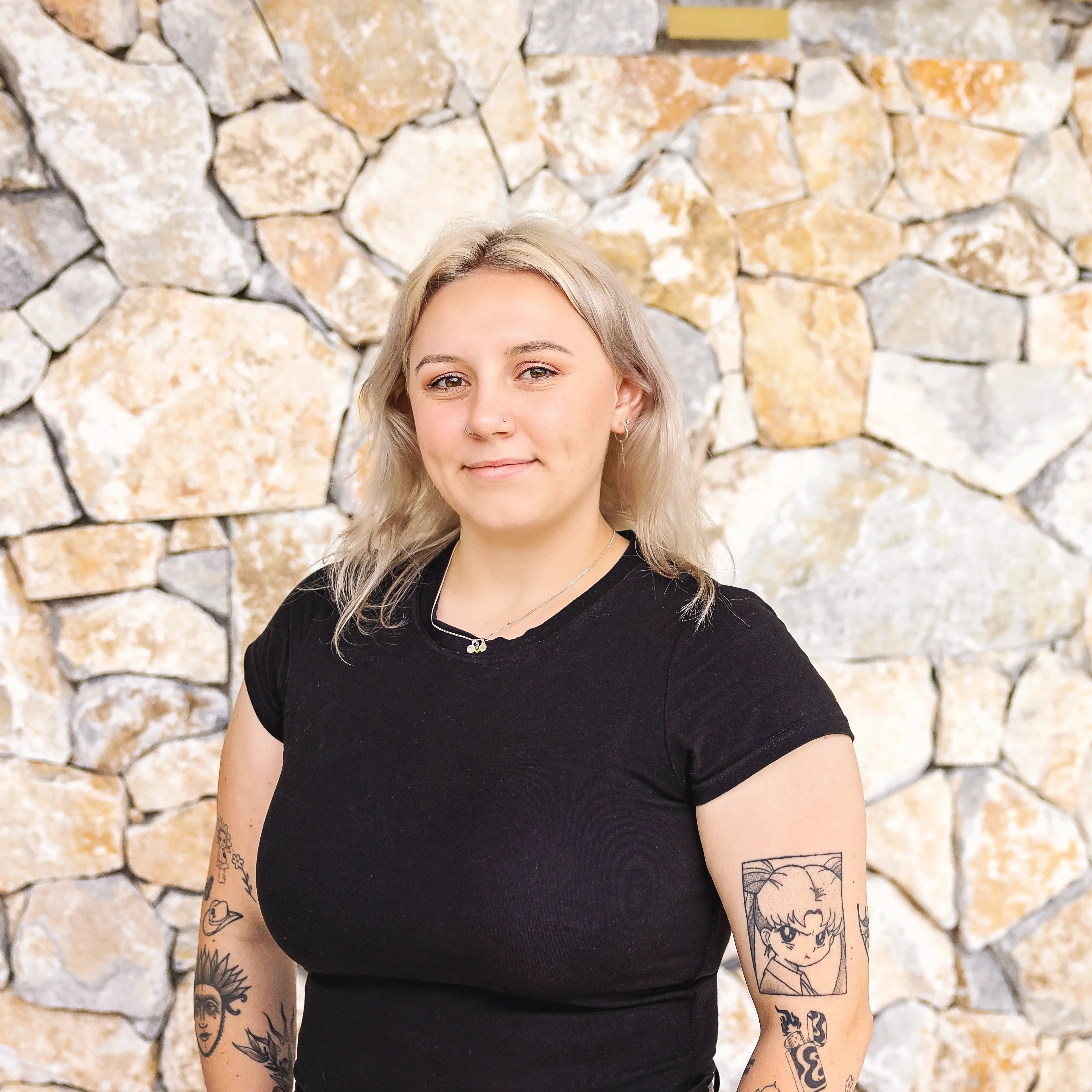 sara-hemming-property-management-assistant-harcourts-property