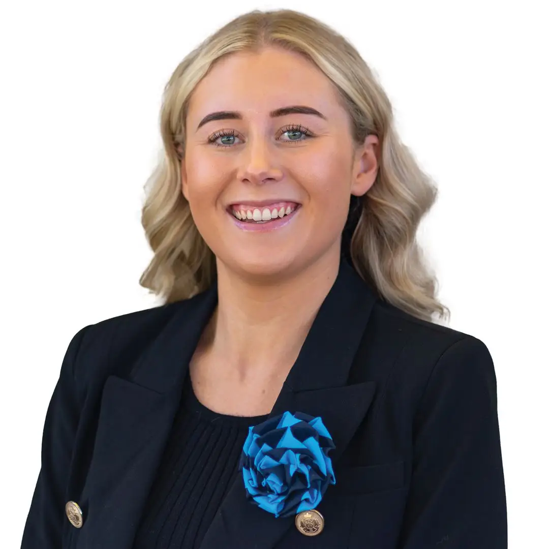 Sam Williamson Sales Consultant to Julian Blanchard Harcourts Timaru
