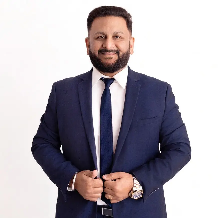 Chabbi Singh- Real Estate Agent in Arundel | Harcourts Elevate