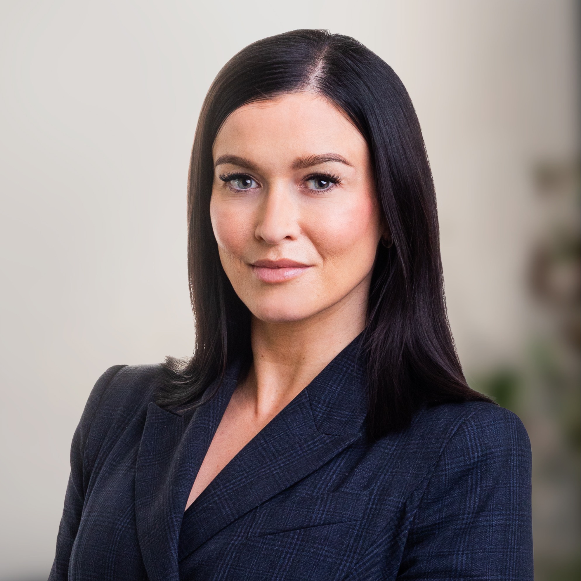Lou Macdonald LLB + Team Real Estate
