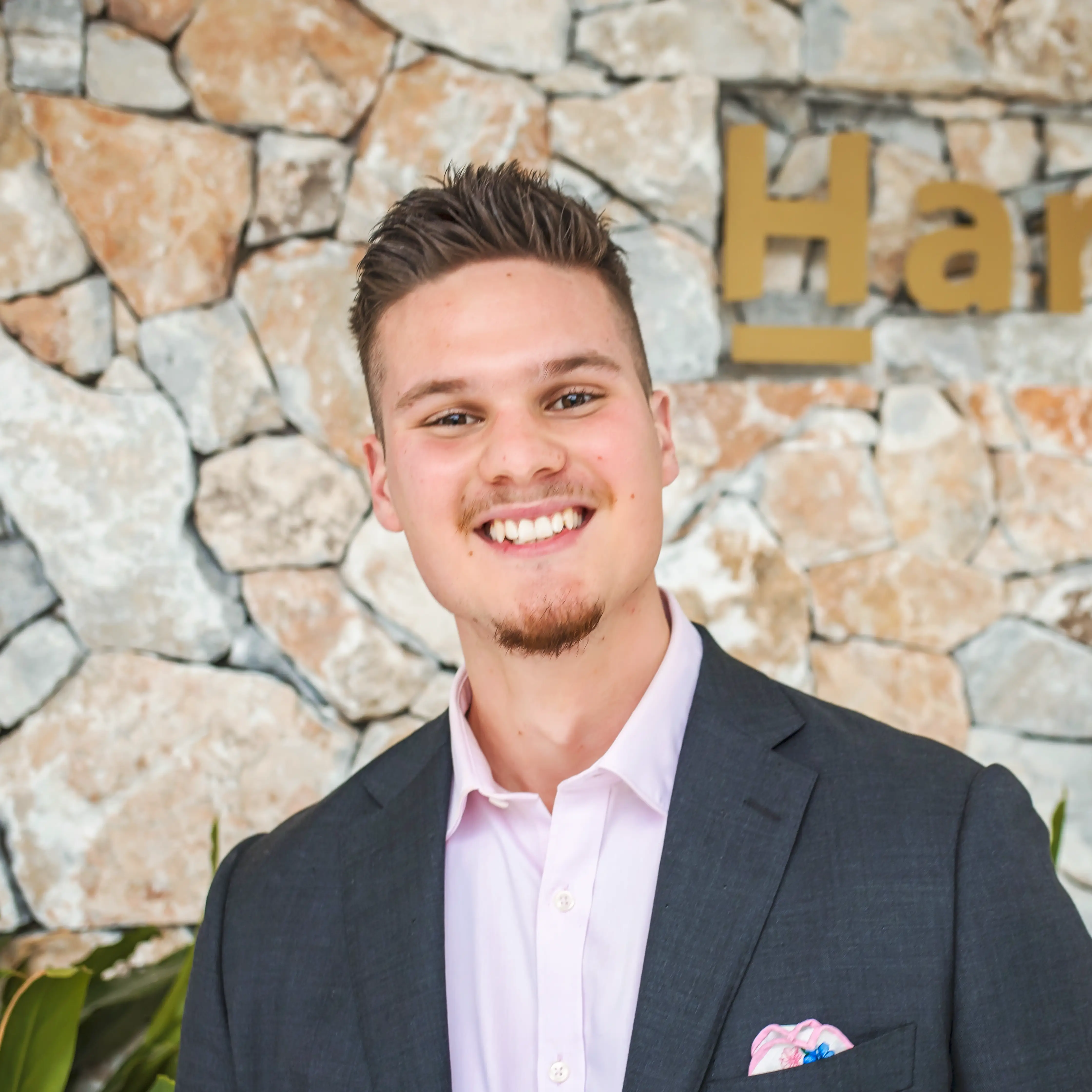 igor-klaric-sales-associate-to-team-ivey-harcourts-property-centre